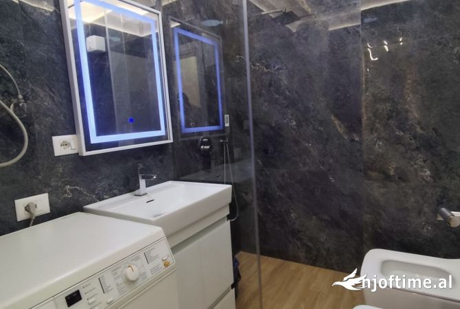 Shtepi me qera Apartament ne Tirane, 2+1, Mobilimi E mobiluar, Pagesa 600  Euro.