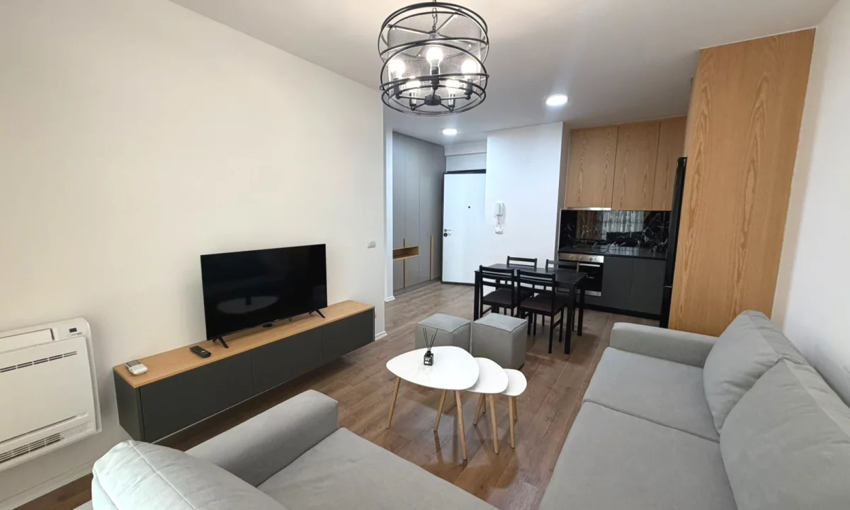 Shtepi me qera Apartament ne Tirane, 1+1, Mobilimi E mobiluar, Pagesa 500  Euro.