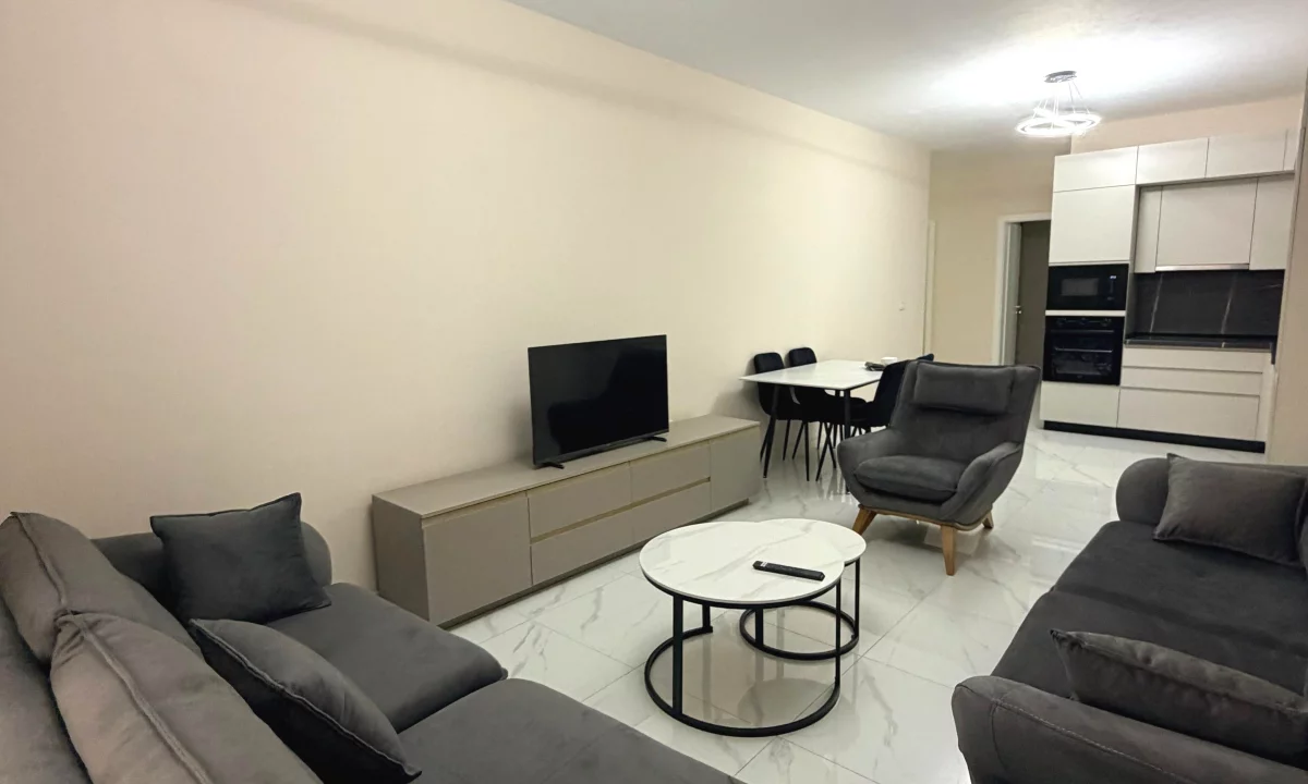 Shtepi me qera Apartament ne Tirane, 2+1, Mobilimi E mobiluar, Pagesa 40,000  Leke.