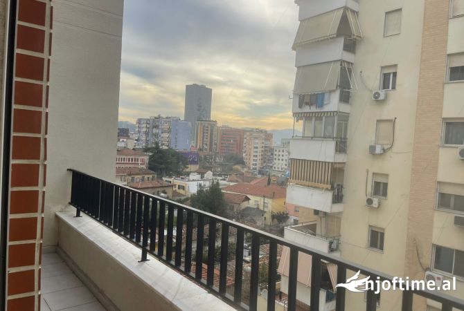 Shtepi ne shitje Apartament ne Tirane, 2+1, Mobilimi Bosh, pa mobiluar, Pagesa 310,000  Euro.