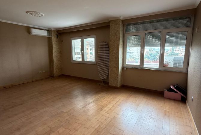 JEPET AMBIENT BIZNESI / ZYRE PER QERA NE BLLOK