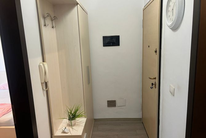 Jepet apartament me qera 1+1