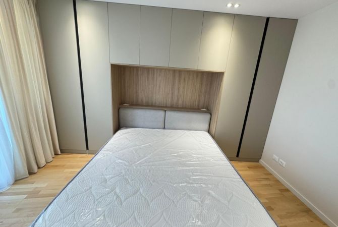 Shitet apartament 2+1+2 tek Lake View Rezidenc