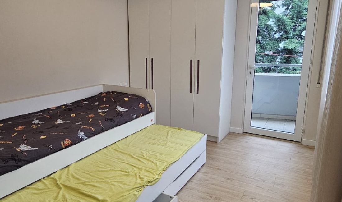 Shtepi ne shitje Apartament ne Tirane, 2+1, Mobilimi E mobiluar, Pagesa 320,000  Euro.