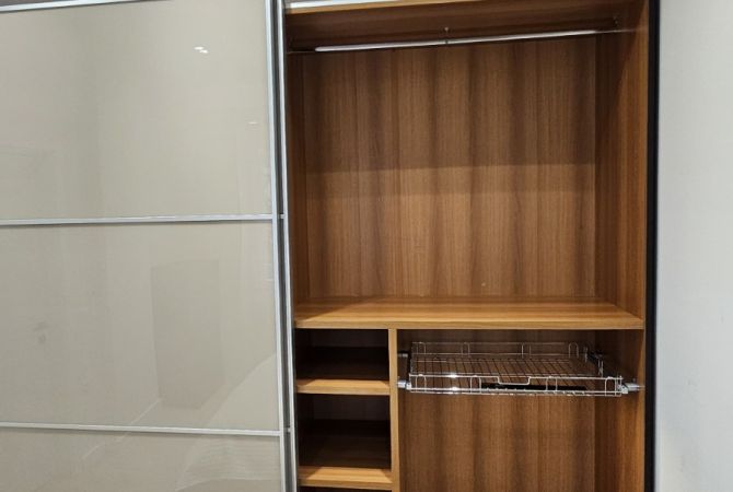 Shtepi ne shitje Apartament ne Tirane, 2+1, Mobilimi E mobiluar, Pagesa 320,000  Euro.