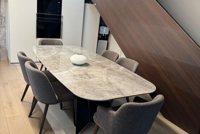 SHITET DUPLEX 3+1+3 ME VERANDË 