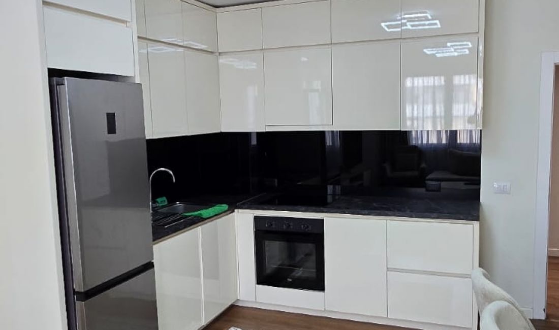 Shtepi me qera Apartament ne Tirane, 2+1, Mobilimi E mobiluar, Pagesa 750  Euro.