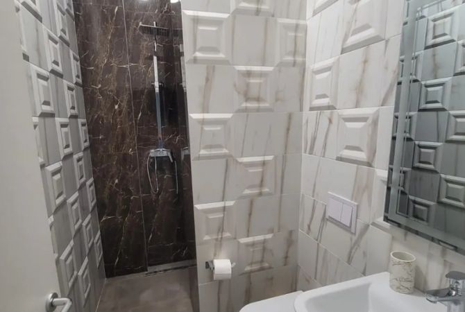 Shtepi ne shitje Apartament ne Tirane, 2+1, Mobilimi Bosh, pa mobiluar, Pagesa 286,000  Euro.