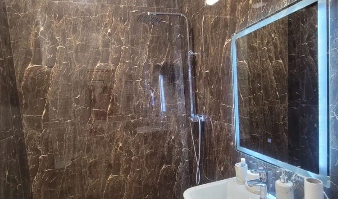 Shtepi ne shitje Apartament ne Tirane, 2+1, Mobilimi Bosh, pa mobiluar, Pagesa 286,000  Euro.