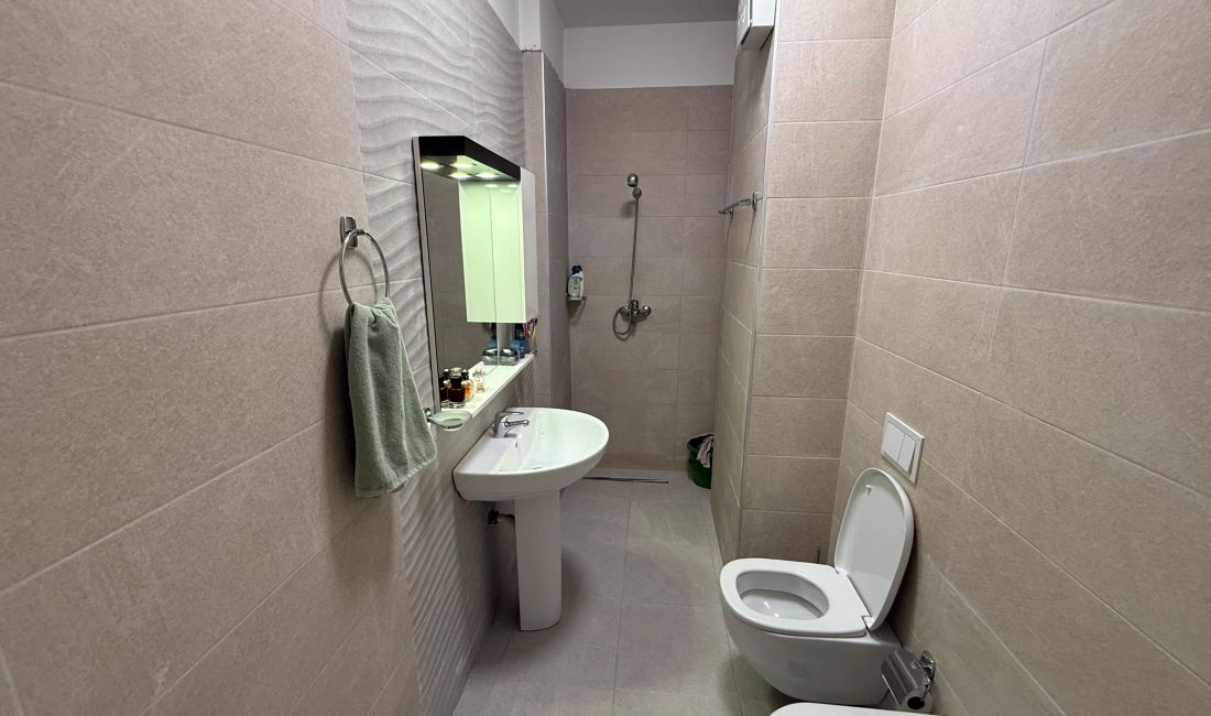 Shtepi me qera Apartament ne Tirane, 1+1, Mobilimi E mobiluar, Pagesa 700  Euro.