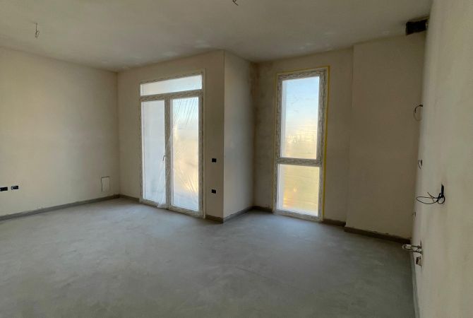 Shtepi ne shitje Apartament ne Tirane, 1+1, Mobilimi Bosh, pa mobiluar, Pagesa 132,270  Euro.