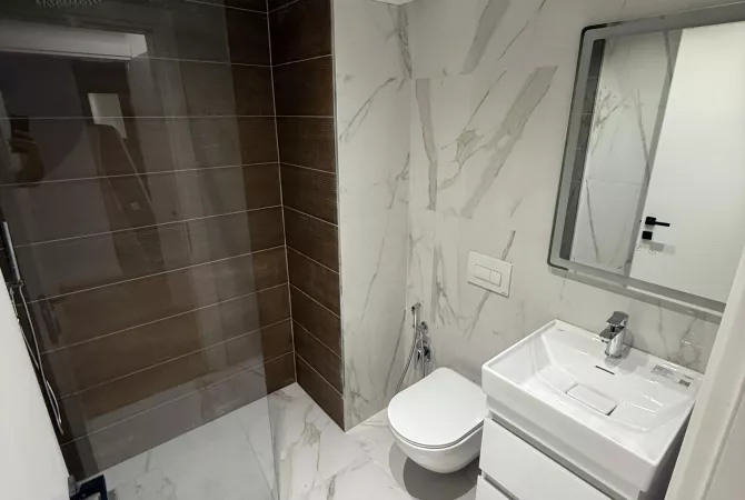 Shtepi me qera Apartament ne Tirane, 2+1, Mobilimi E mobiluar, Pagesa 1,250  Euro.