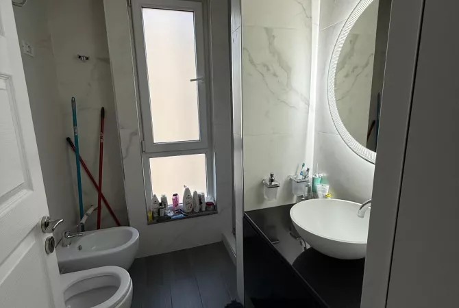 EKSKLUZIVE – APARTAMENT 1+1 ME QIRA TEK ISH-FUSHA E AVIACIONIT