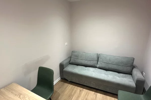 Shtepi me qera Apartament ne Tirane, 2+1, Mobilimi E mobiluar, Pagesa 800  Euro.