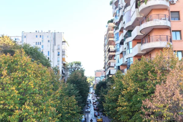 🏢 Ambient zyre me qira – Libri Universitar