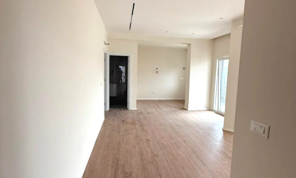 Appartamento in vendita a Tirana 1+1, Vuoto