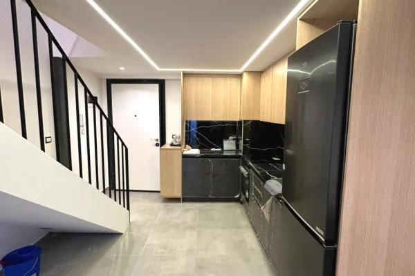 Shtepi ne shitje Apartament ne Tirane, 1+1, Mobilimi E mobiluar, Pagesa 122,000  Euro.