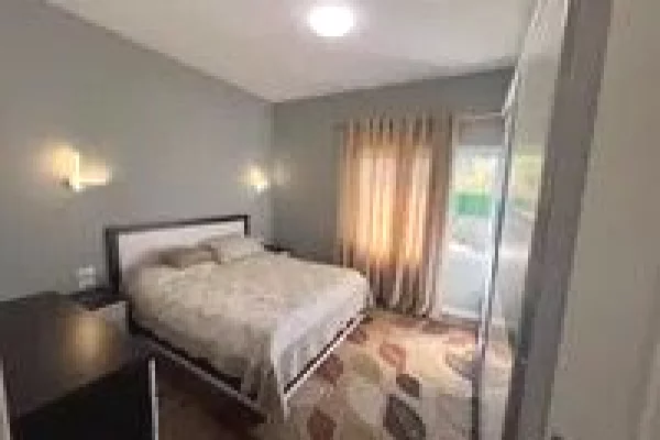 Appartamento in affitto a Tirana 4+1, Arredato