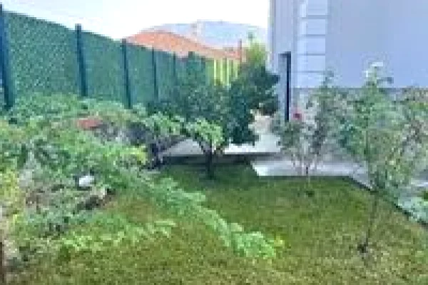 Appartamento in affitto a Tirana 4+1, Arredato