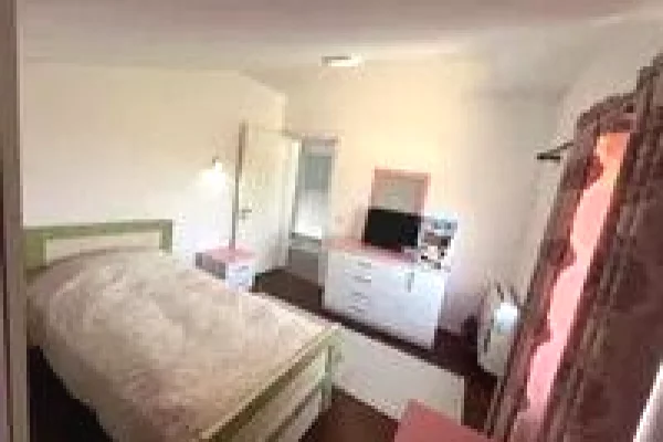 Appartamento in affitto a Tirana 4+1, Arredato