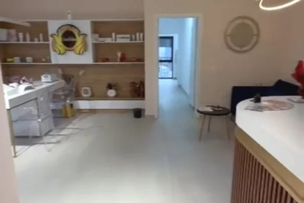 Shtepi ne shitje Apartament ne Tirane, 2+1, Mobilimi E mobiluar, Pagesa 261,000  Euro.