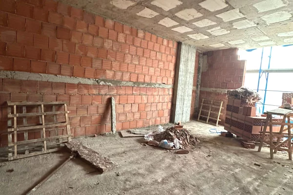 Shtepi ne shitje Apartament ne Tirane, 2+1, Mobilimi Bosh, pa mobiluar, Pagesa 159,000  Euro.