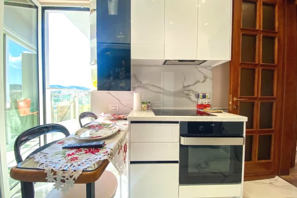 Shtepi me qera Apartament ne Tirane, 2+1, Mobilimi E mobiluar, Pagesa 2,000  Euro.