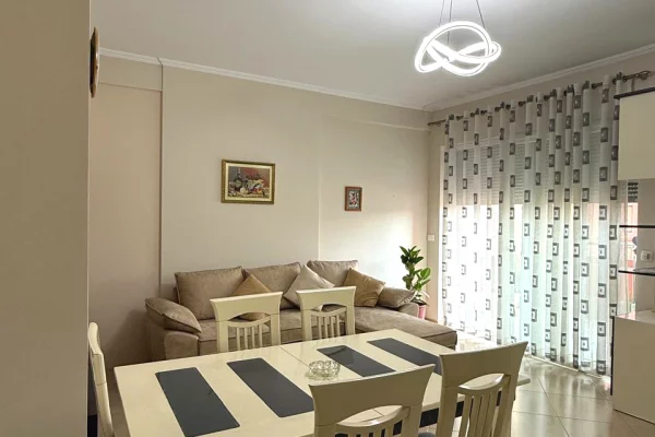 Shtepi me qera 1+1 ne Tirane - 650 Euro