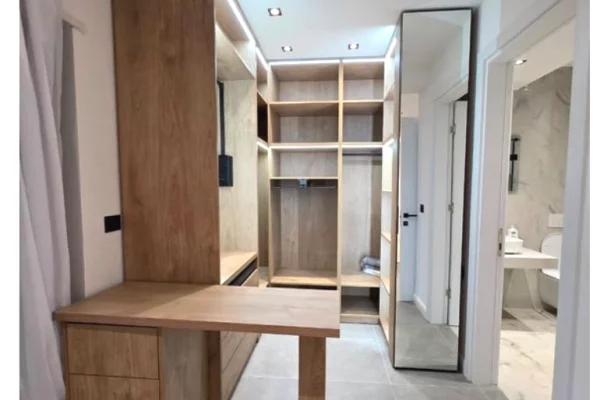 Shtepi me qera Apartament ne Tirane, 3+1, Mobilimi E mobiluar, Pagesa 1,700  Euro.