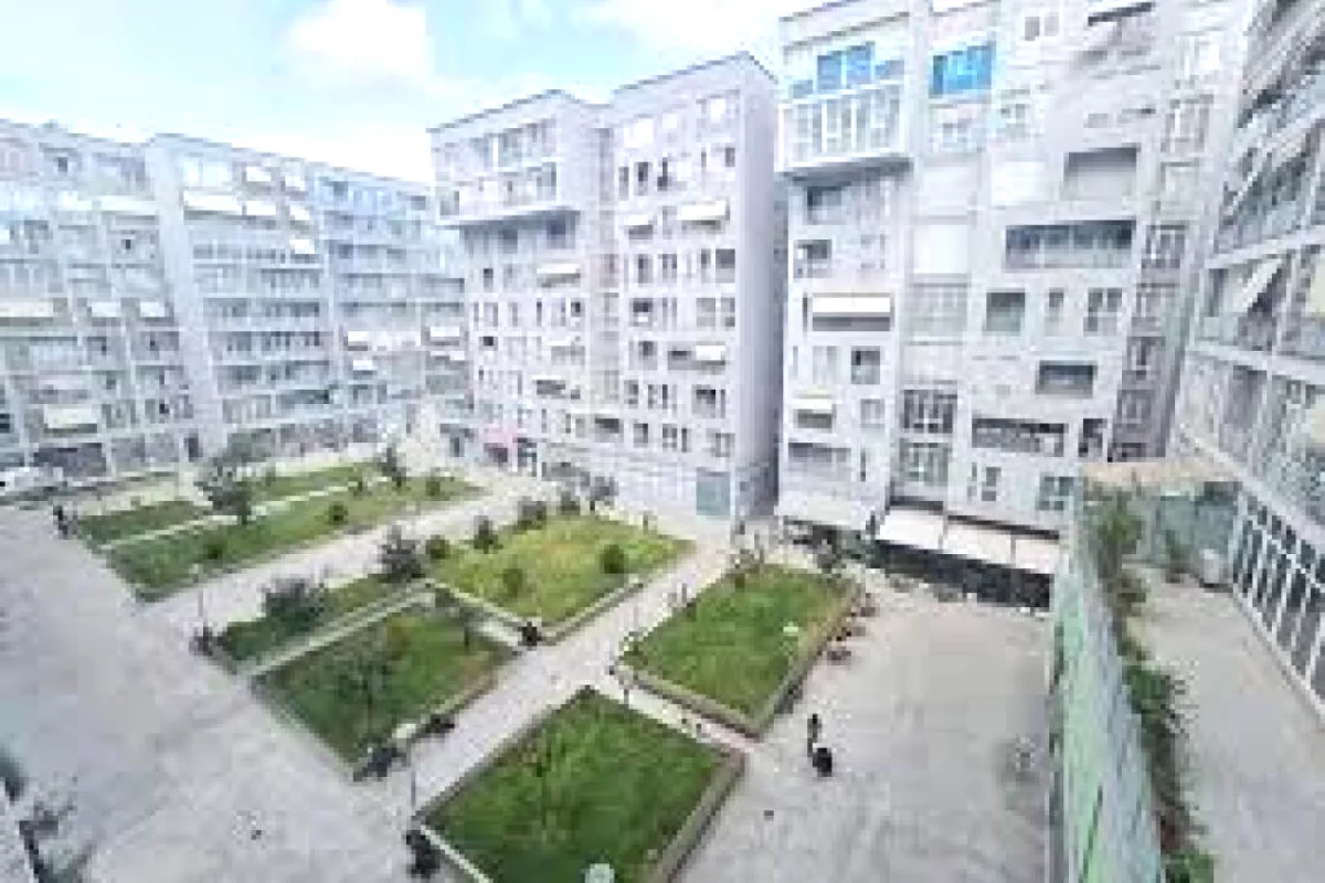 🏢 JEPET ME QIRA | ZYRE – KIKA 2, KOMUNA E PARISIT 📍