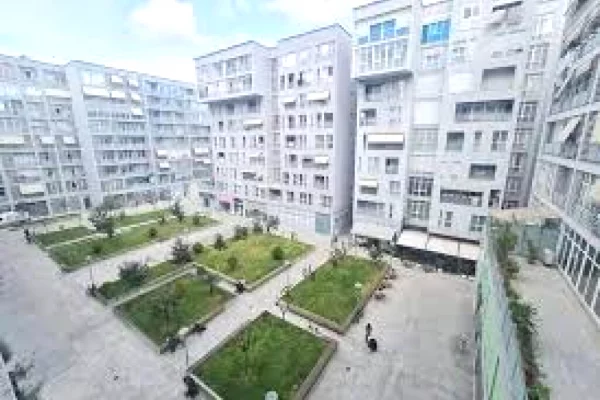Ambient biznesi me qera 3+1 ne Tirane - 2,940 Euro