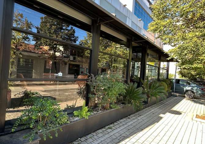 Jepet lokal bar kafe 2 katesh me Qera .