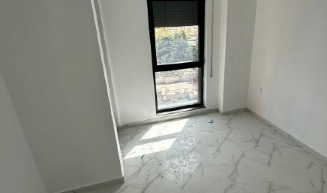 💥JEPET AMBIENT ME QERA TEK MYSLYM SHYRI