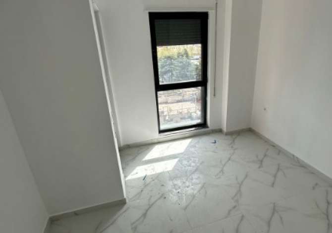 Ambient biznesi me qera 3+1 ne Tirane - 550 Euro