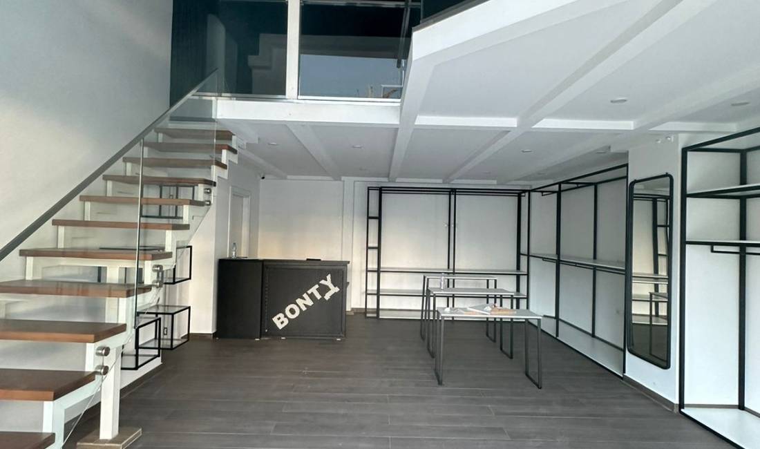 💥AMBIENT BIZNESI ME QERA PRANE SQUARE 21