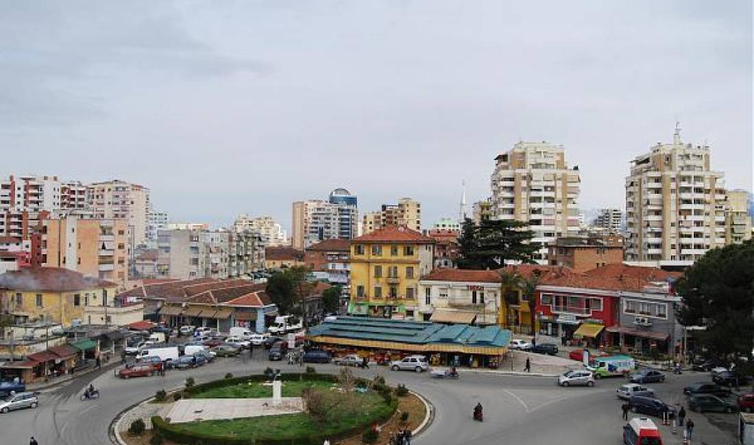 ‼️ POST PARKIMI PER SHITJE TEK PAZARI I RI