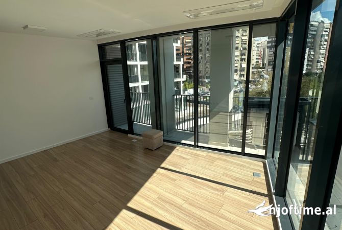 Business Property for Rent 3+1 in Tirana - 1,500 Euro