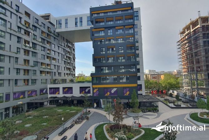 Ambiente Commerciale in Affitto 1+1 a Tirana - 2,000 Euro