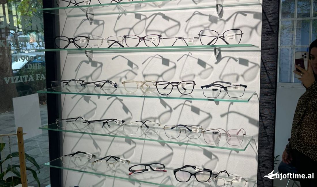💥OKAZION💥 SHITET BIZNESI OPTIKES TEK RRUGA E KAVAJES