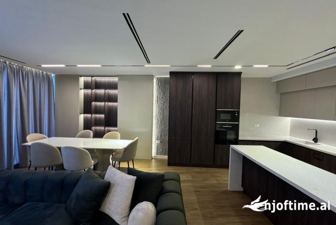 Shtepi ne shitje Apartament ne Tirane, 2+1, Mobilimi E mobiluar, Pagesa 580,000  Euro.