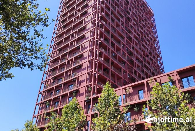 Ambiente Commerciale in Affitto 3+1 a Tirana - 850 Euro