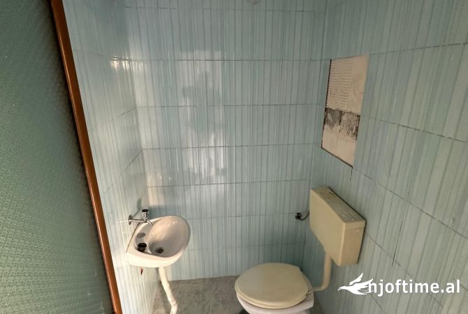 Business Property in Sale 1+1 in Tirana - 88,000 Euro