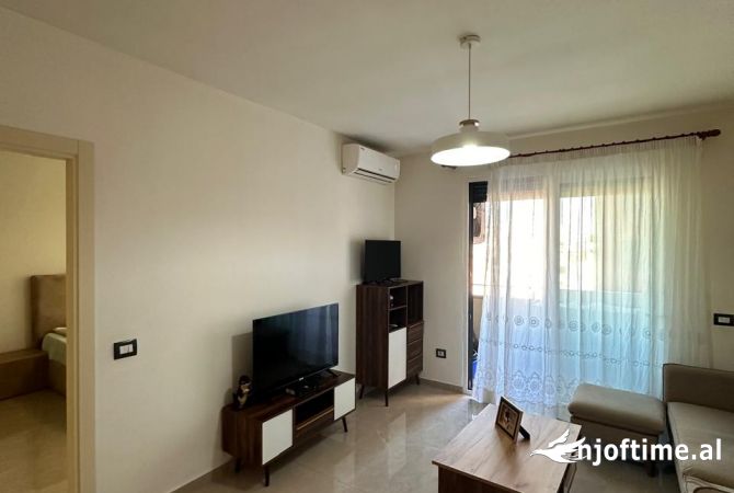 APARTAMENT 1+1 ME QERA TE MYSLYM SHYRI