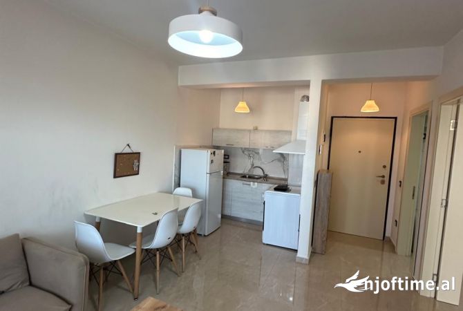 Shtepi me qera Apartament ne Tirane, 1+1, Mobilimi E mobiluar, Pagesa 600  Euro.