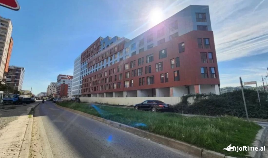 Shtepi ne shitje Apartament ne Tirane, 1+1, Mobilimi Bosh, pa mobiluar, Pagesa 81,000  Euro.