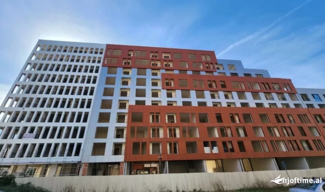 Shtepi ne shitje Apartament ne Tirane, 2+1, Mobilimi Bosh, pa mobiluar, Pagesa 141,885  Euro.