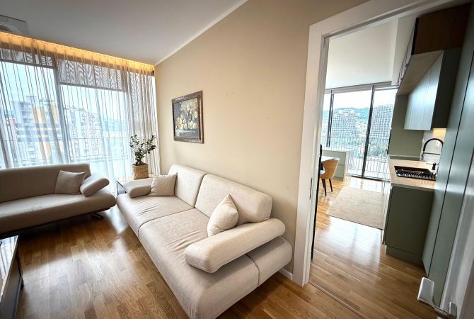 Shtepi ne shitje Apartament ne Tirane, 4+1, Mobilimi E mobiluar, Pagesa 700,000  Euro.