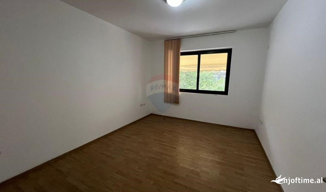 Jepet Zyre - Me Qera - Stadiumi Dinamo - Tirane