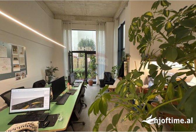 Zyre - Me Qera - Pazari i Ri - Tirane