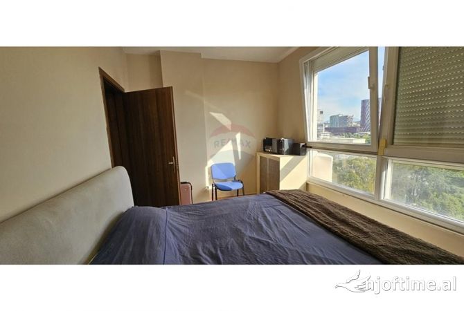 Ambiente Commerciale in Affitto 3+1 a Tirana - 1,500 Euro